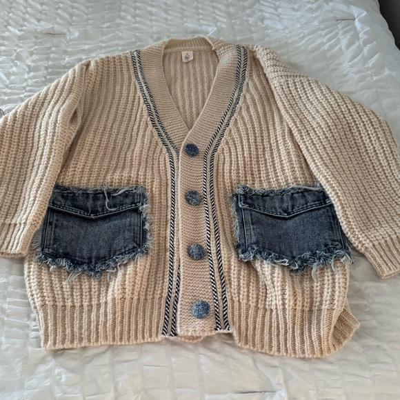 Women's Like Love Beige Cardigan with Denim Pockets S - Picture 8 of 15